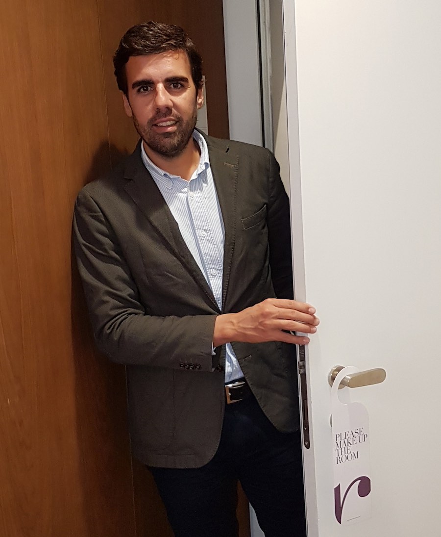 La startup ByHours.com pianifica radio RDS e online