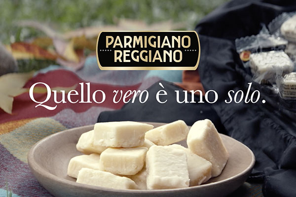 spot parmigiano scarica