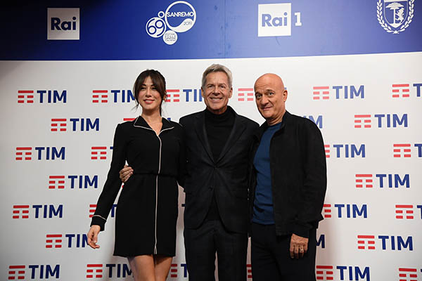 Lo sbarco sulla Luna e il primo collegamento web negli spot di Tim a Sanremo. Con la voce di Mina