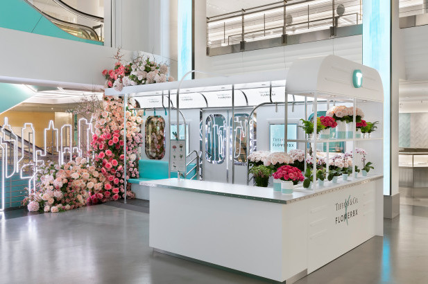Tiffany flowerbox shop