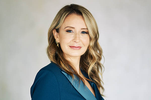 Isabella Lazzini è la nuova chief marketing officer di Oppo Italia. Isabella Lazzini è la nuova chief marketing officer di Oppo Italia.