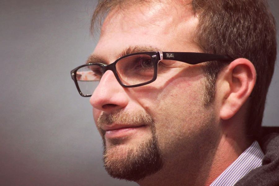 Dario Nuzzo è un autore e giornalista freelance specializzato in branded content e entertainment.