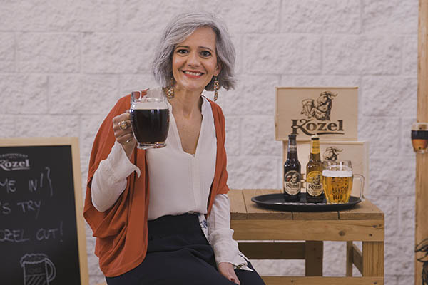 Kozel, la birra ceca di Birra Peroni, arriva in Italia. La marketing manager Francesca Bandelli ci ha raccontato il lancio, iniziato nei giorni scorsi con un'intensa attività di teasing Kozel, la birra ceca di Birra Peroni, arriva in Italia. La marketing manager Francesca Bandelli ci ha raccontato il lancio, iniziato nei giorni scorsi con un'intensa attività di teasing
